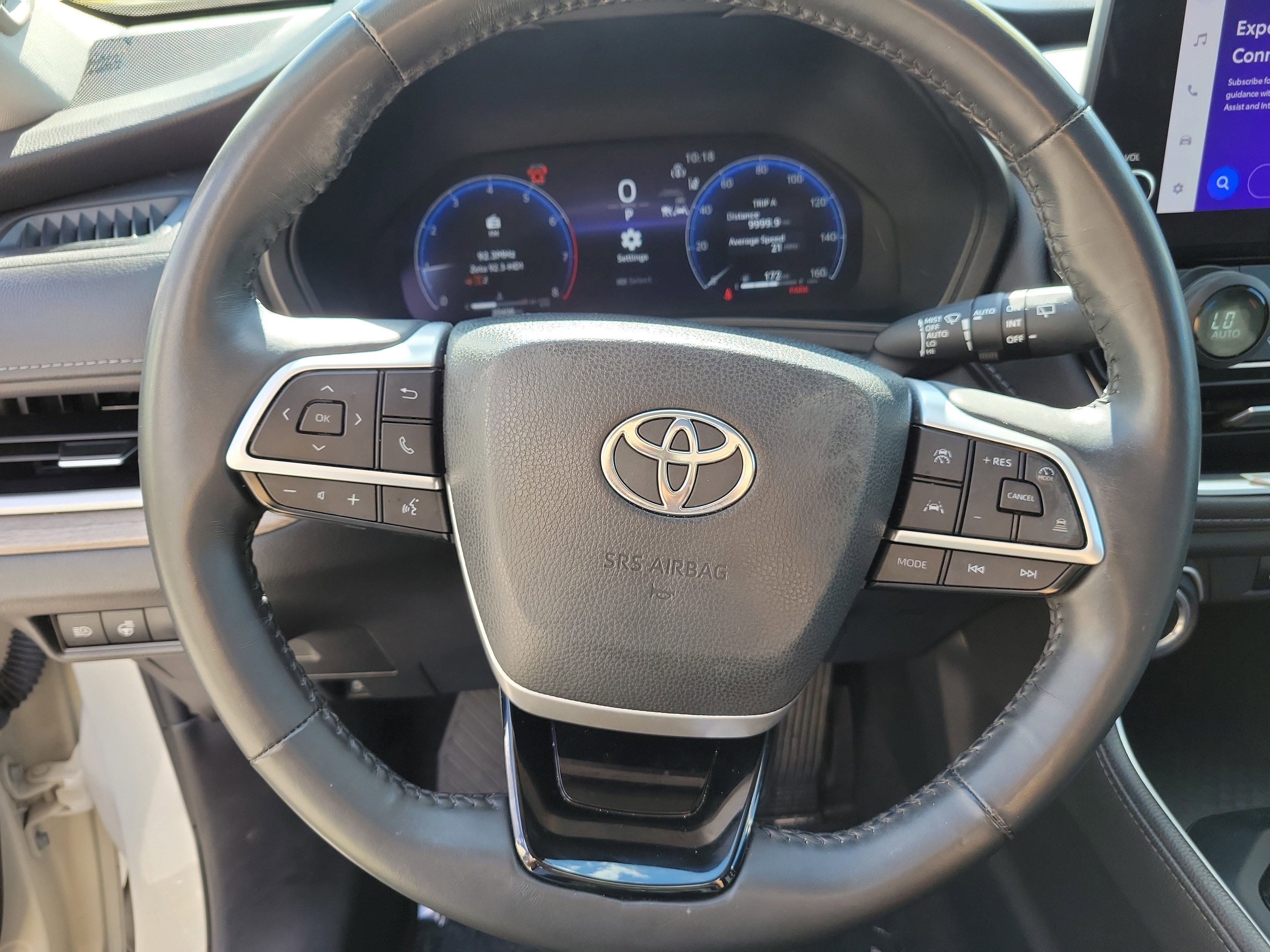 Used 2024 Toyota Grand Highlander Limited FWD image 25