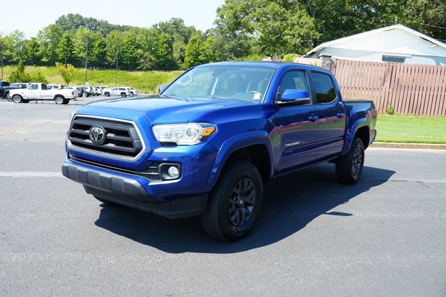 Used 2023 Toyota Tacoma SR5 w/ Technology Package AWD/4WD image 3
