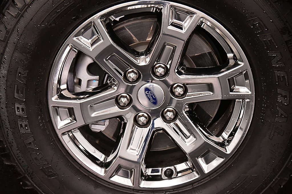 Used 2023 Ford F150 XLT w/ Equipment Group 302A High AWD/4WD image 9