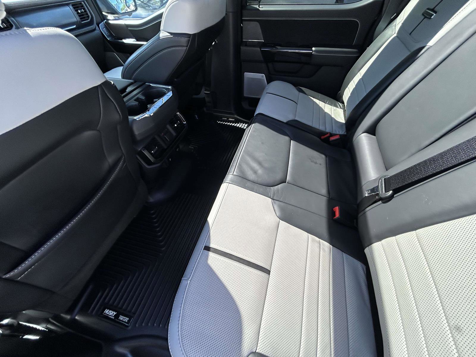 Used 2023 Ford F150 Lightning Platinum image 13