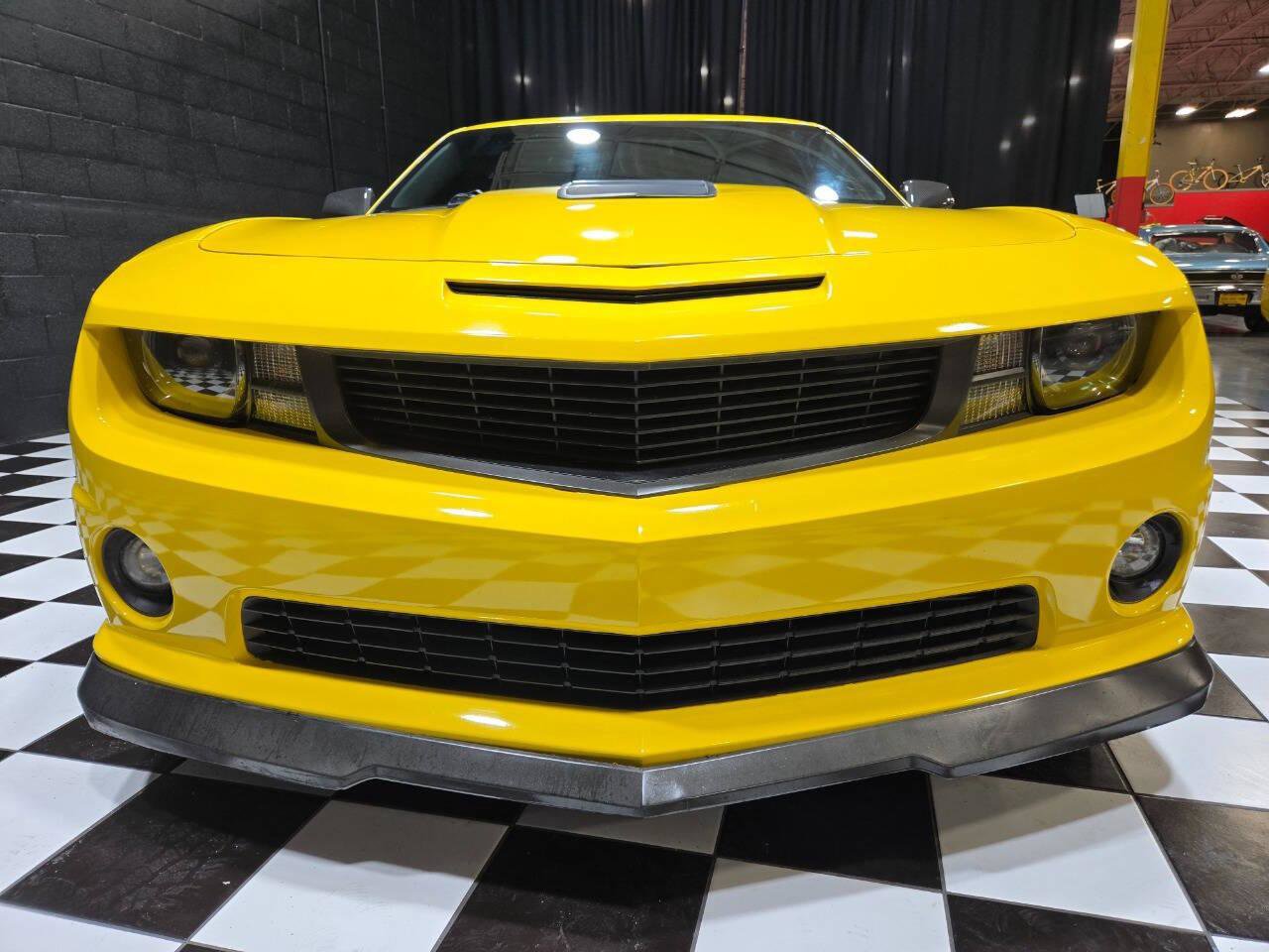 Used 2010 Chevrolet Camaro SS w/ LPO, Ground Effects Package image 5