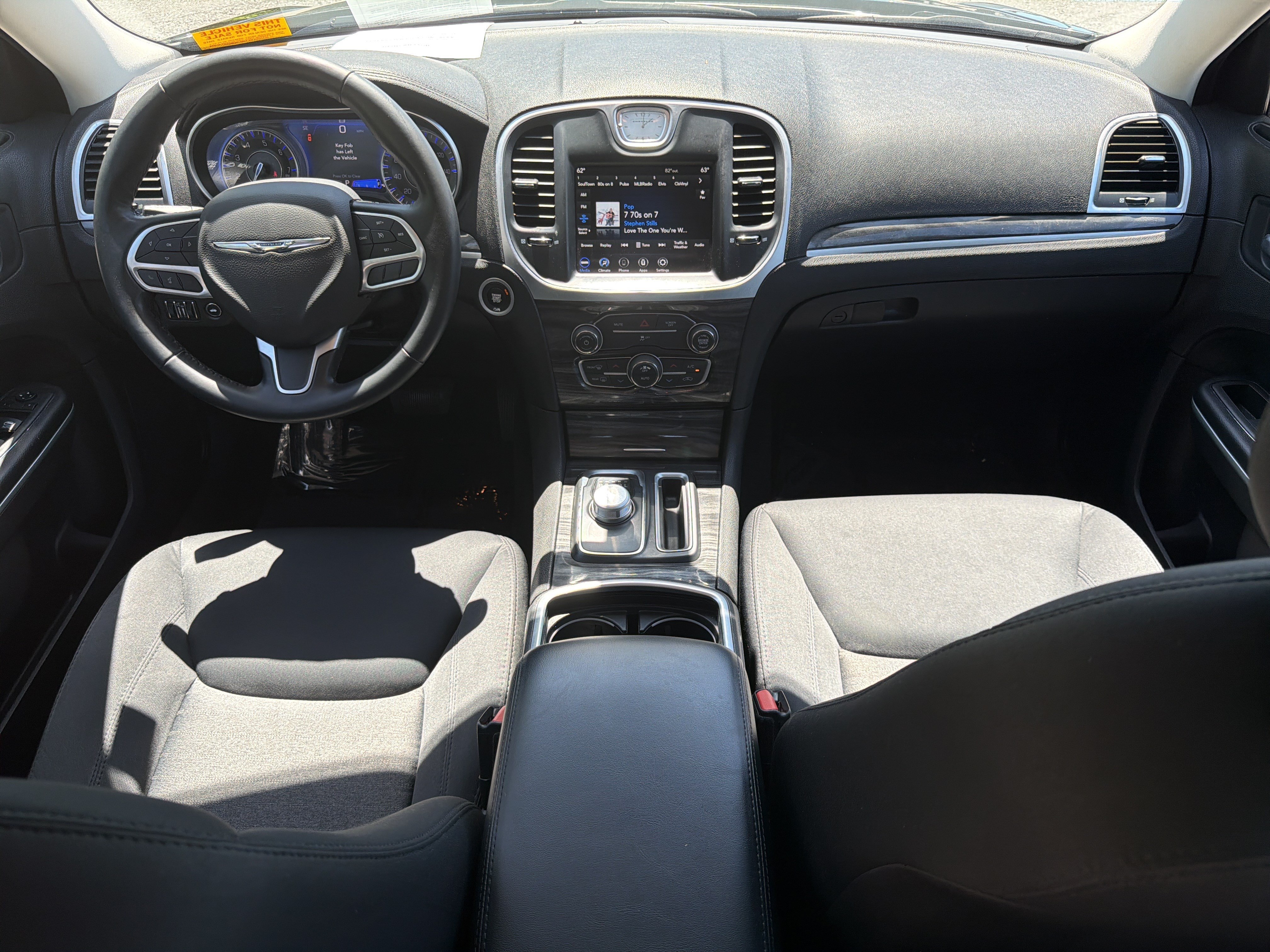Used 2022 Chrysler 300 Touring w/ Sport Appearance Package RWD image 21