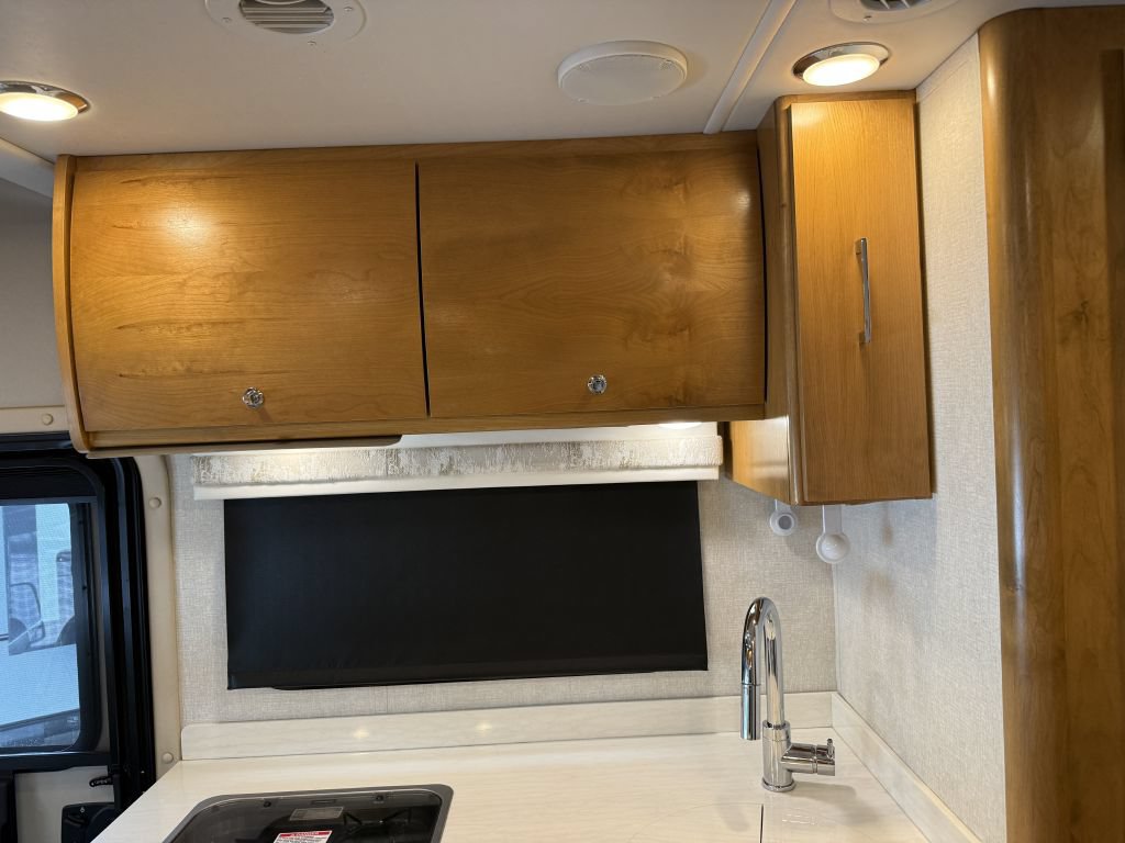 Used 2018 Mercedes-Benz Sprinter 3500 image 49