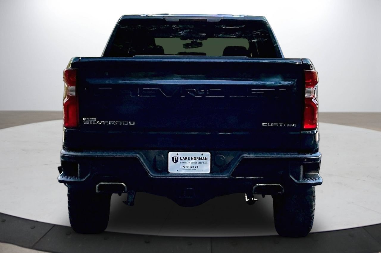 Used 2019 Chevrolet Silverado 1500 Custom Trail Boss w/ Custom Convenience Package AWD/4WD image 7