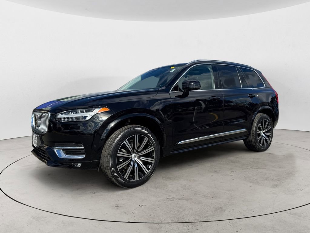 Certified 2023 Volvo XC90 B5 Plus w/ Protection Package image 2