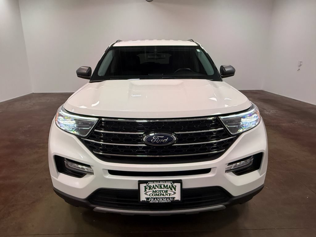 Used 2022 Ford Explorer XLT w/ Equipment Group 202A AWD/4WD image 41