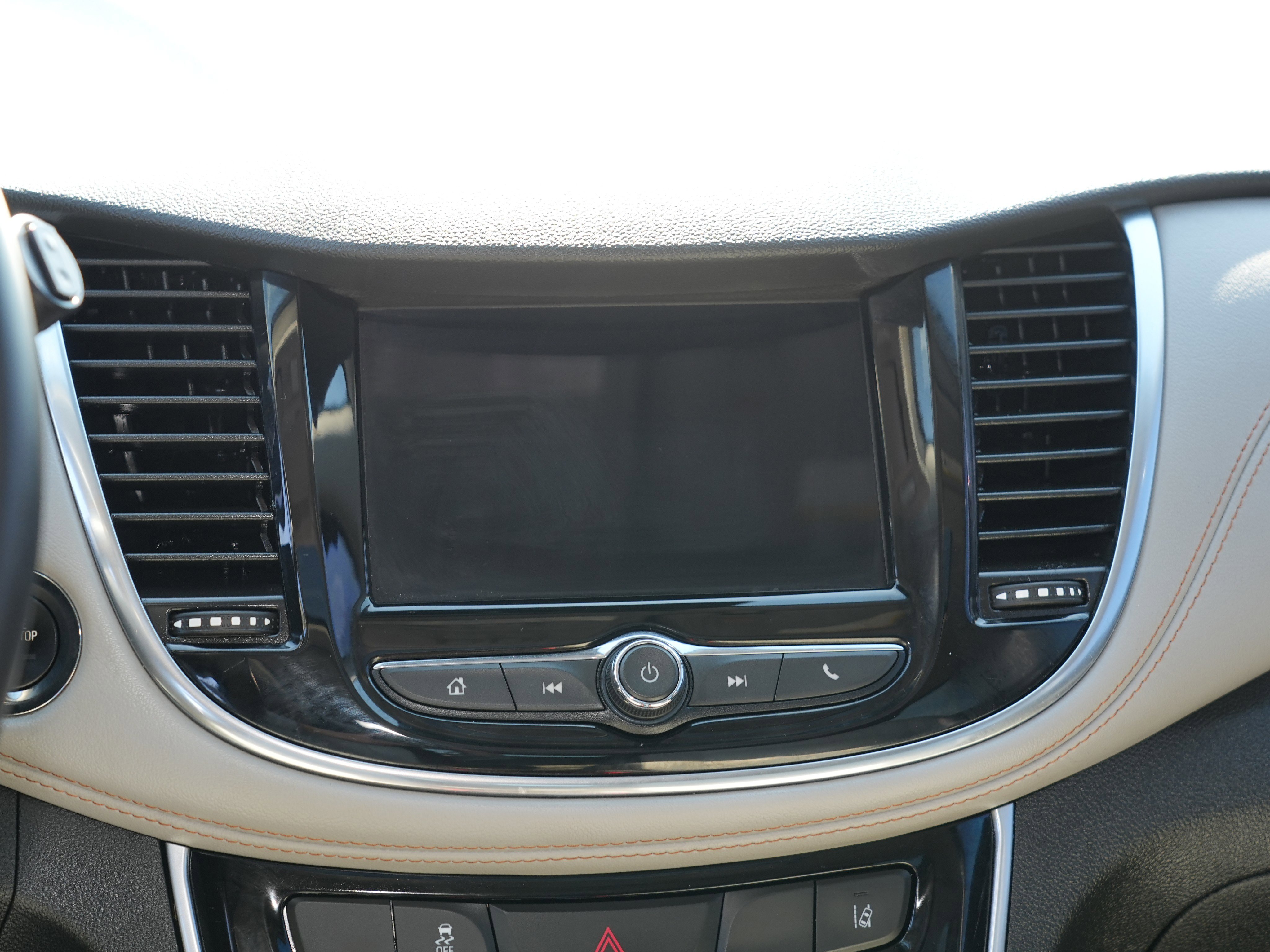 Used 2018 Chevrolet Trax Premier image 22