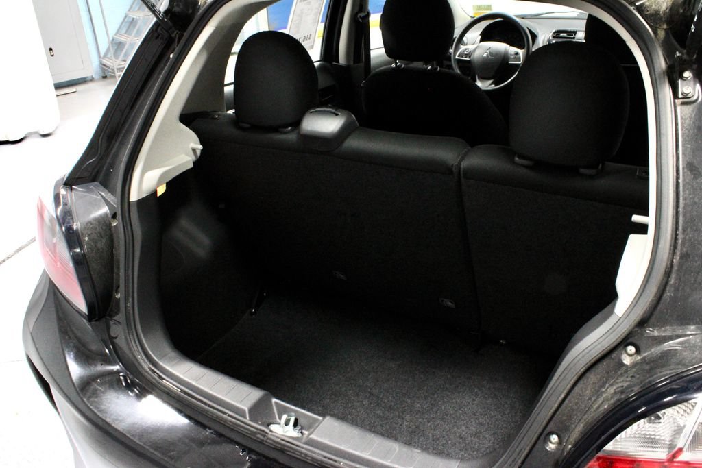 Used 2024 Mitsubishi Mirage ES FWD image 14