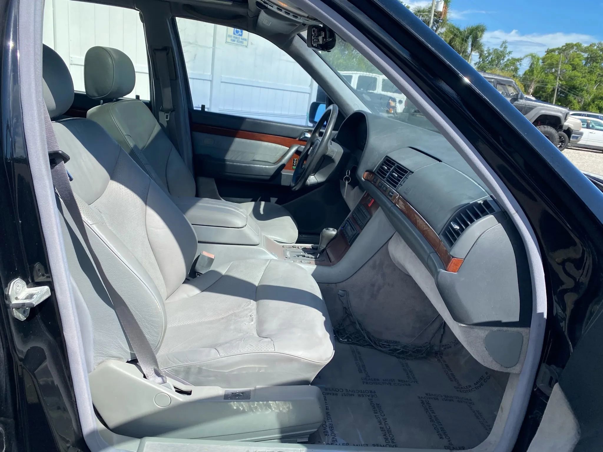 Used 1999 Mercedes-Benz S 320 image 13