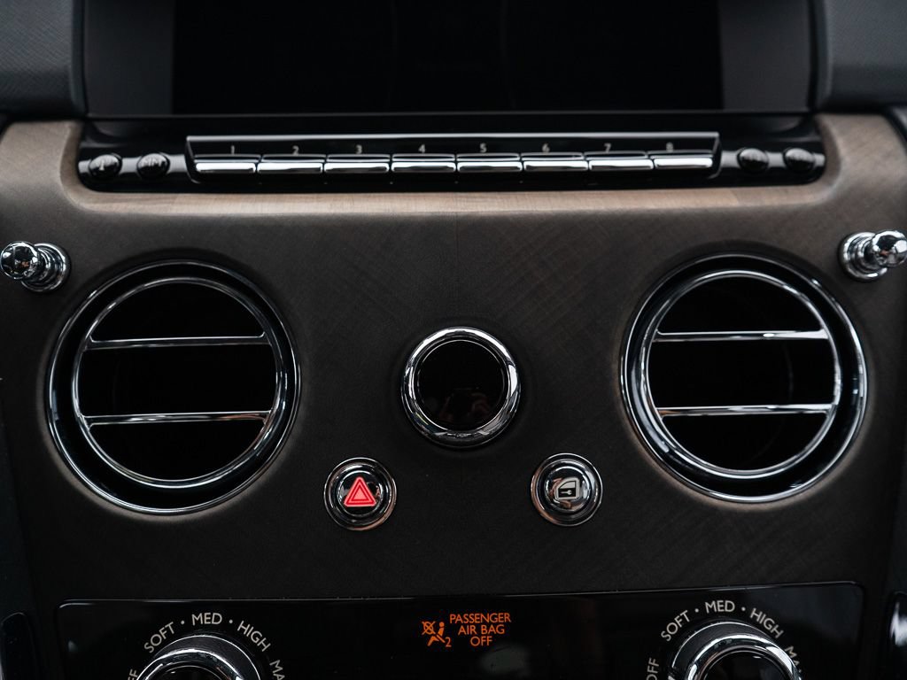 Certified 2023 Rolls-Royce Cullinan w/ Dark Exterior Package AWD/4WD image 43