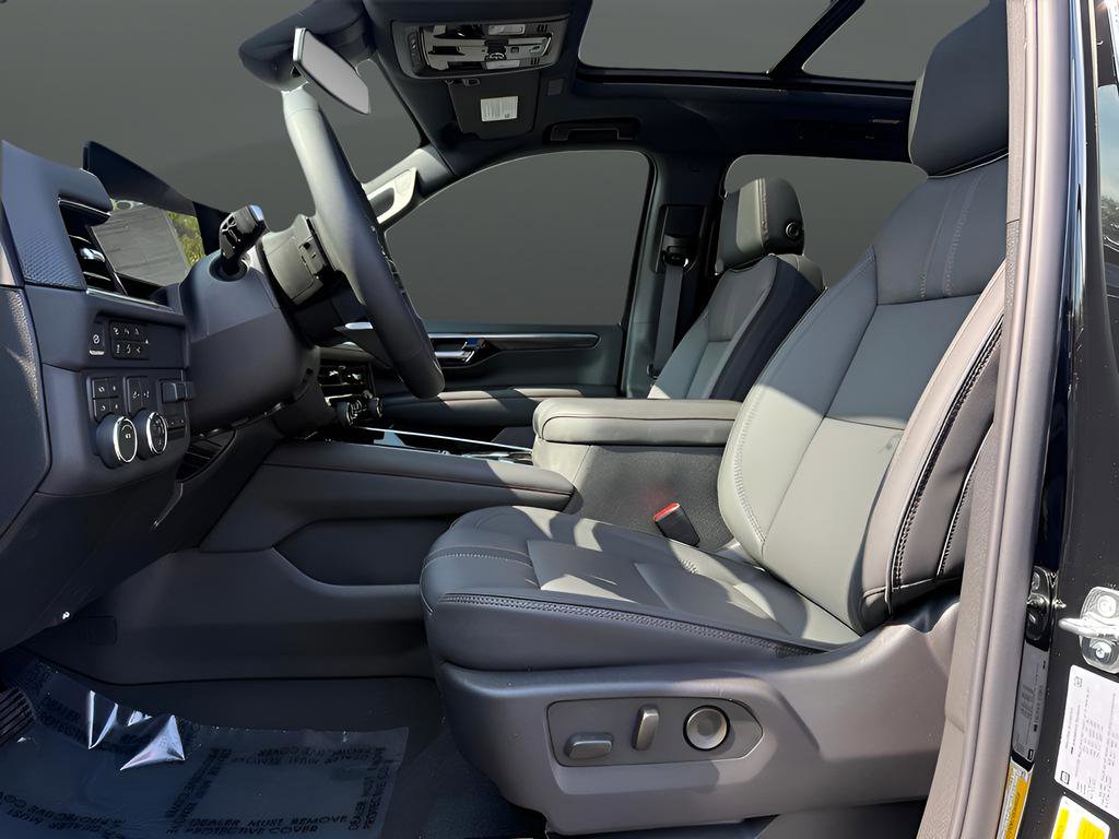 Used 2026 Chevrolet Suburban RST w/ Comfort Package image 14