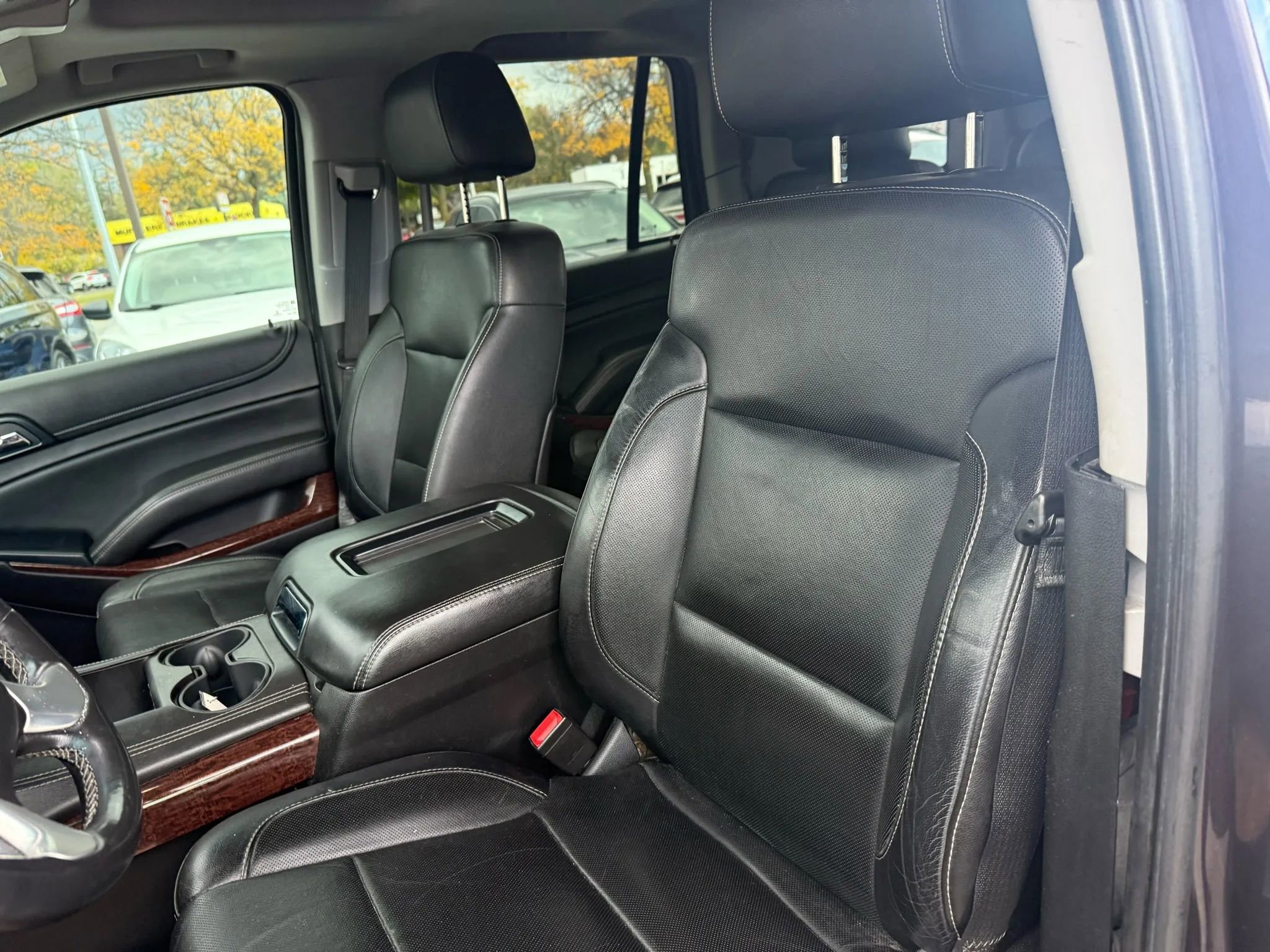 Used 2015 GMC Yukon SLT w/ Open Road Package image 17