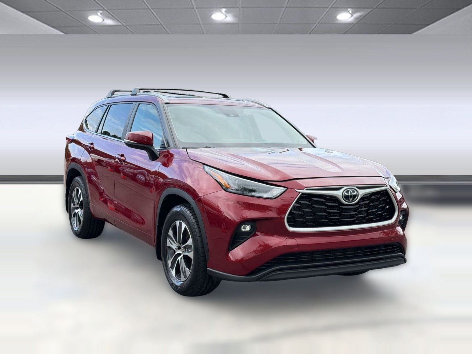 Used 2023 Toyota Highlander XLE FWD image 7