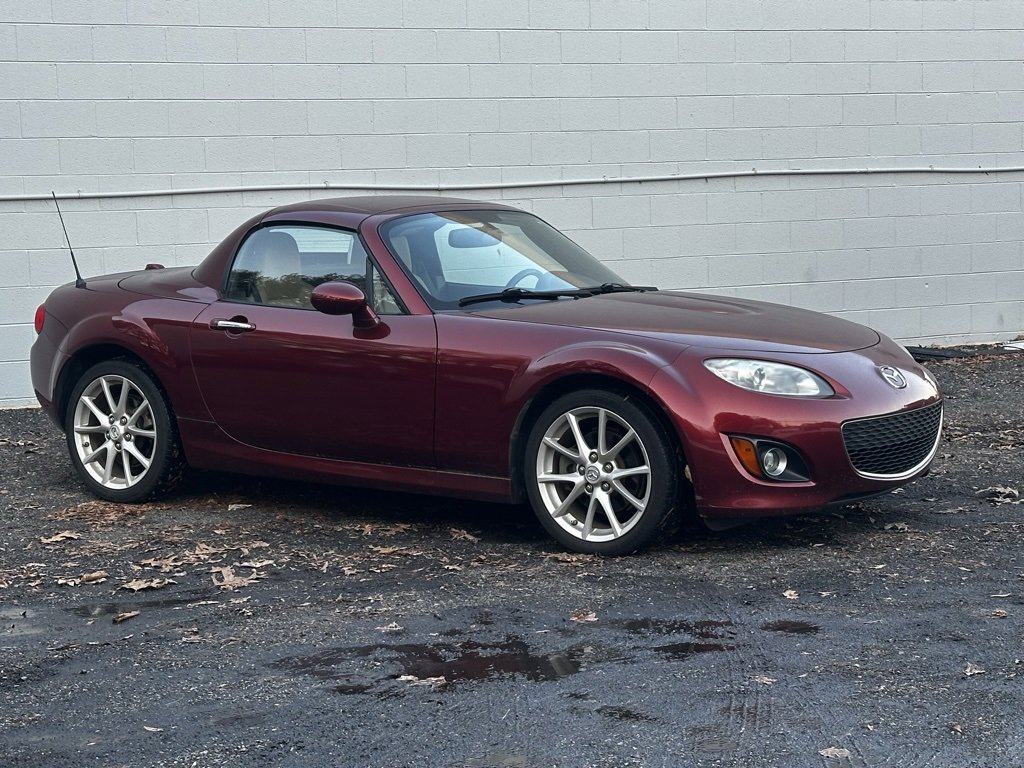 Used 2010 MAZDA MX-5 Miata Grand Touring w/ Premium Pkg image 8