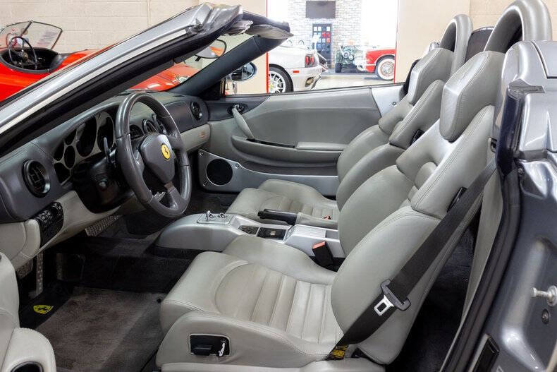 Used 2004 Ferrari 360 Spider RWD image 49