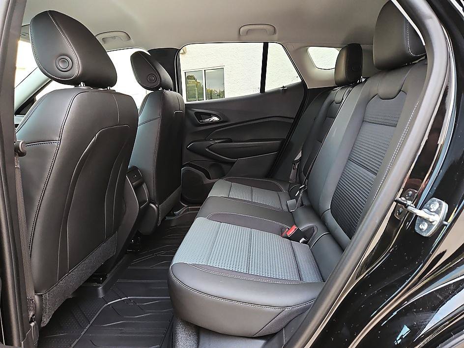 New 2026 Chevrolet Trax LT FWD image 10