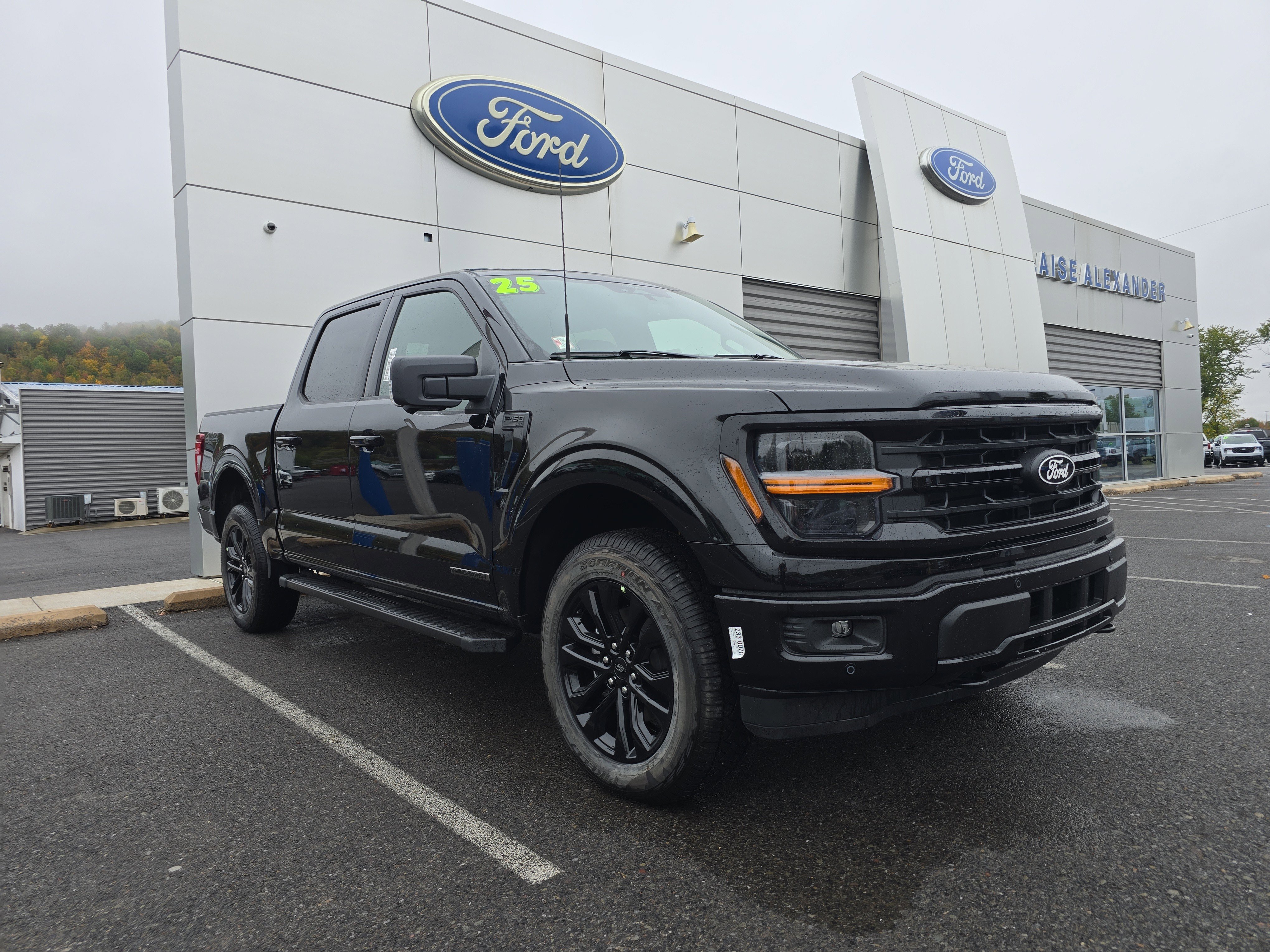 New 2025 Ford F150 XLT video 1
