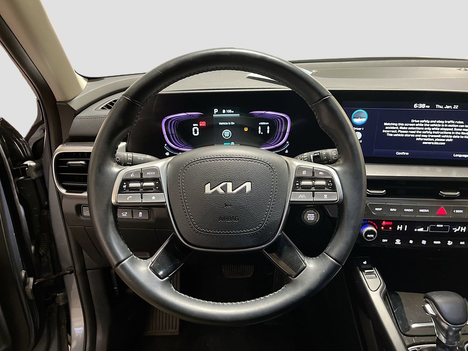 Used 2025 Kia Telluride S image 11