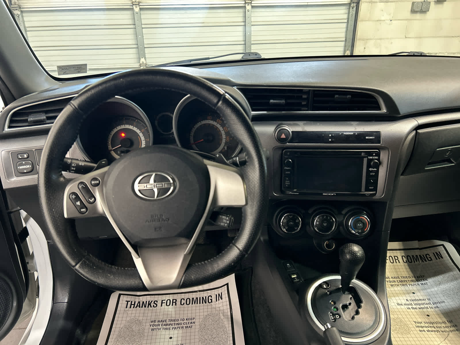 Used 2015 Scion tC FWD image 5
