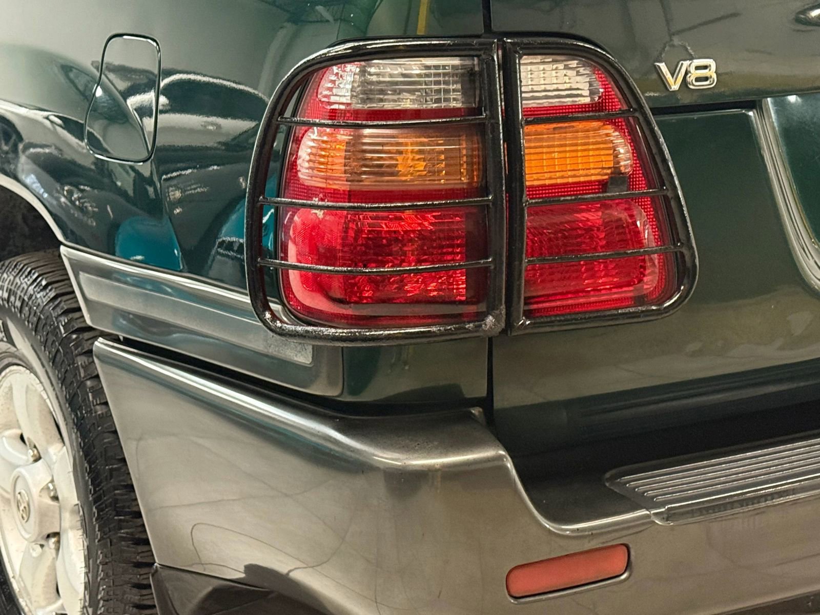 Used 1998 Toyota Land Cruiser image 12