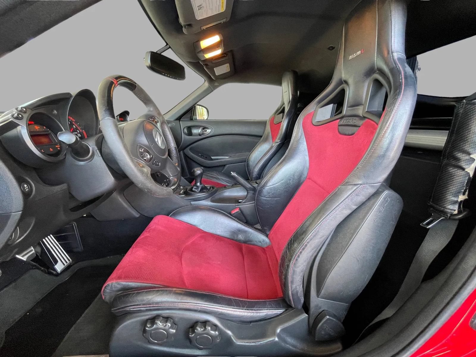 Used 2016 Nissan 370Z NISMO RWD image 22