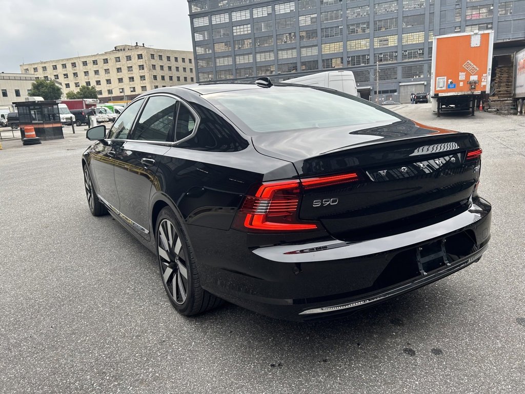 Certified 2025 Volvo S90 T8 Plus image 12