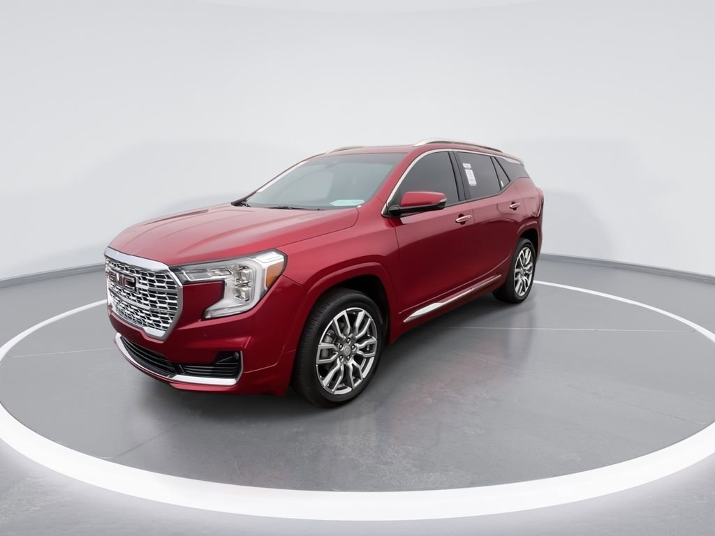 Used 2024 GMC Terrain Denali image 4