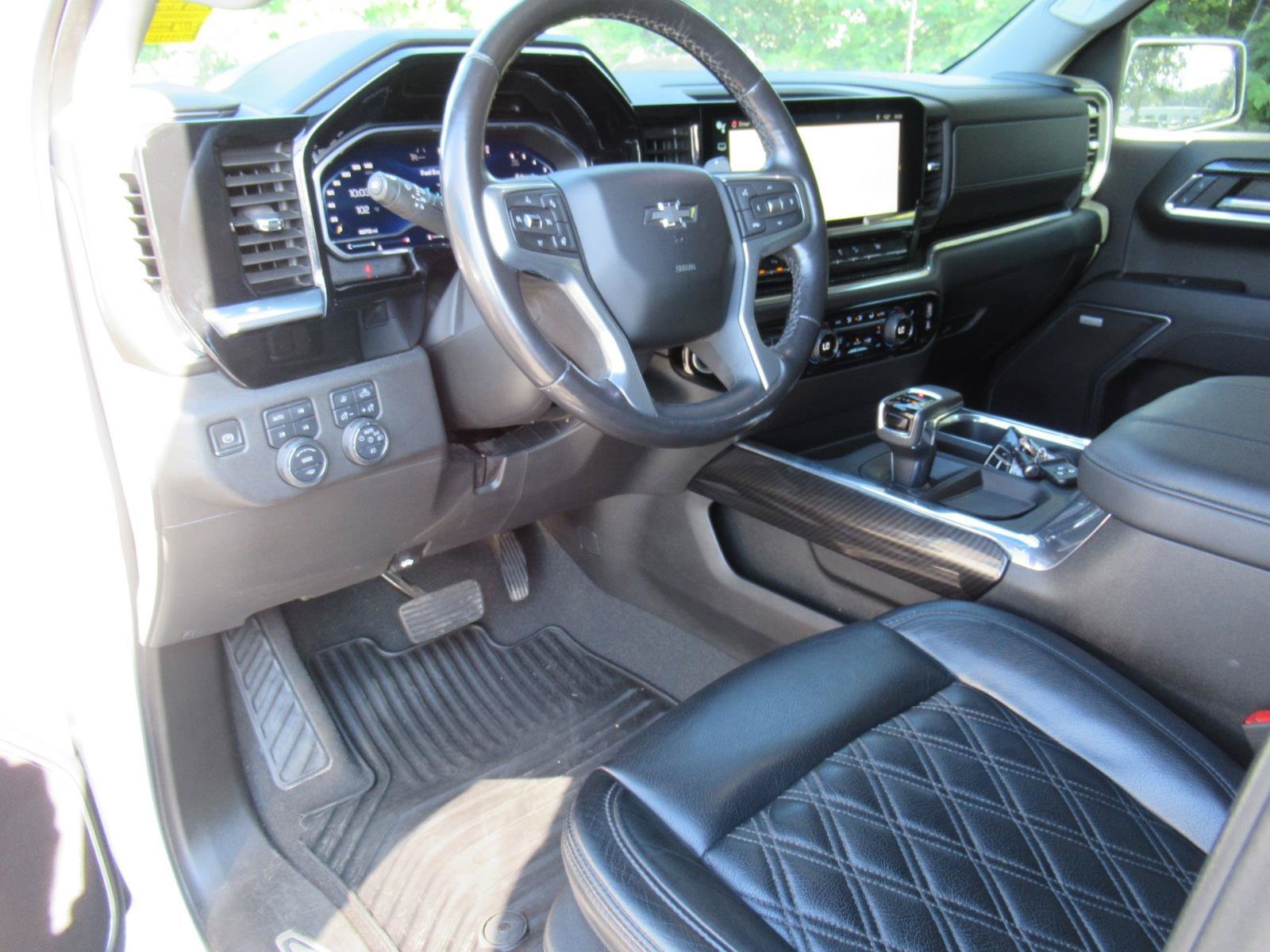 Used 2023 Chevrolet Silverado 1500 RST w/ All Star Edition Plus AWD/4WD image 17