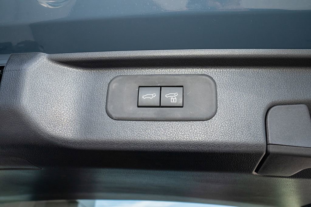 Used 2026 Toyota Grand Highlander Limited image 6