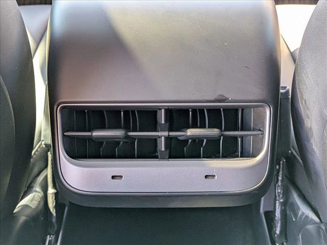 Used 2023 Tesla Model Y Long Range image 15