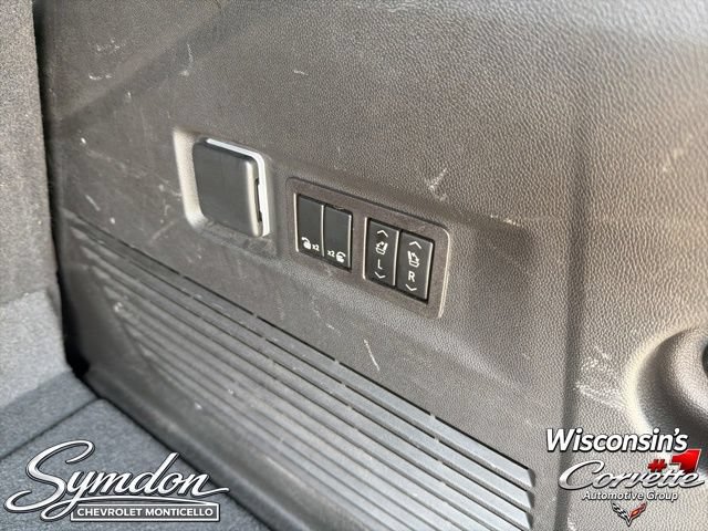 Used 2023 Chevrolet Tahoe Z71 w/ Luxury Package AWD/4WD image 22