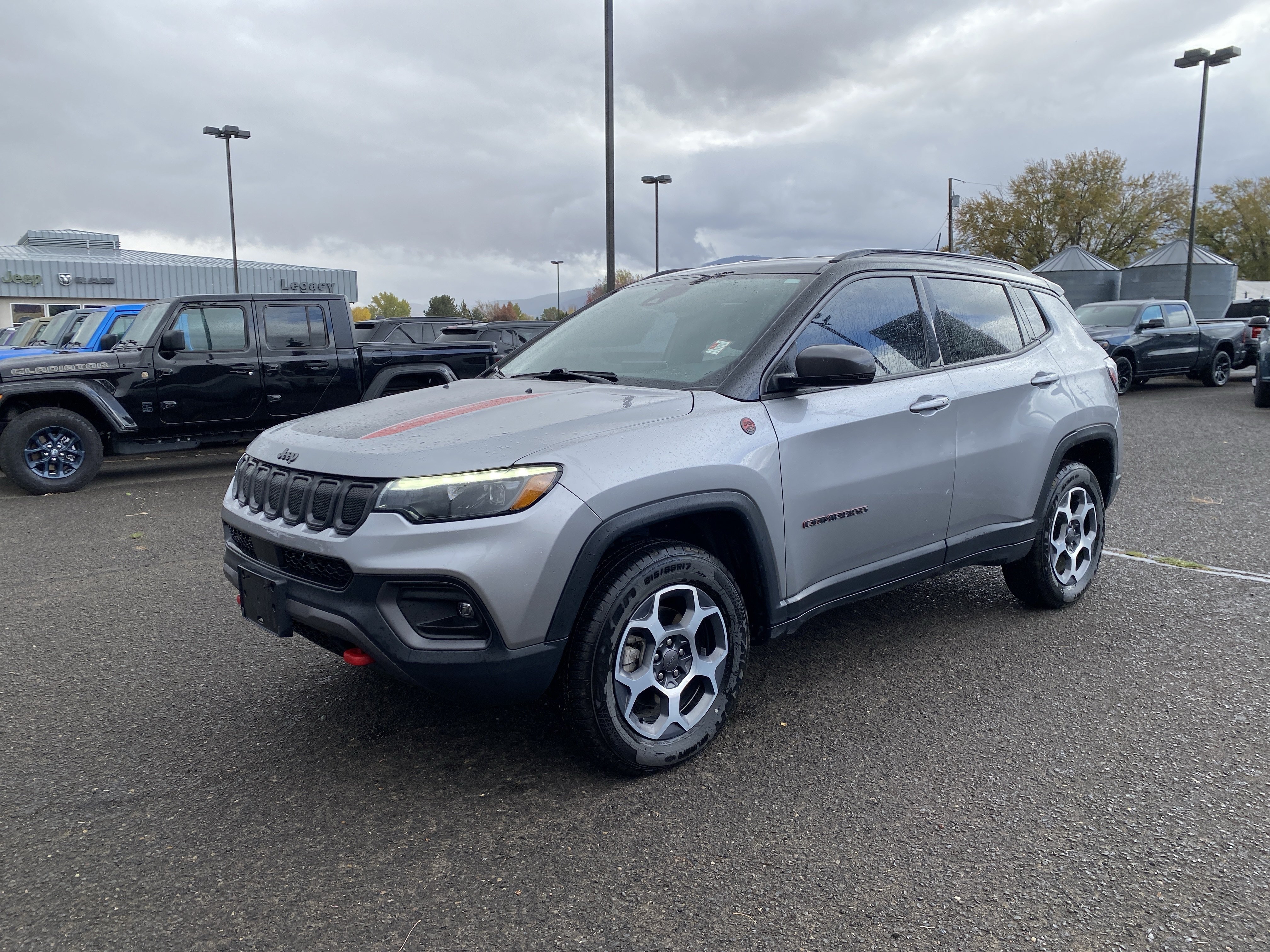 Used 2022 Jeep Compass Trailhawk w/ Trailhawk Elite Group AWD/4WD image 7
