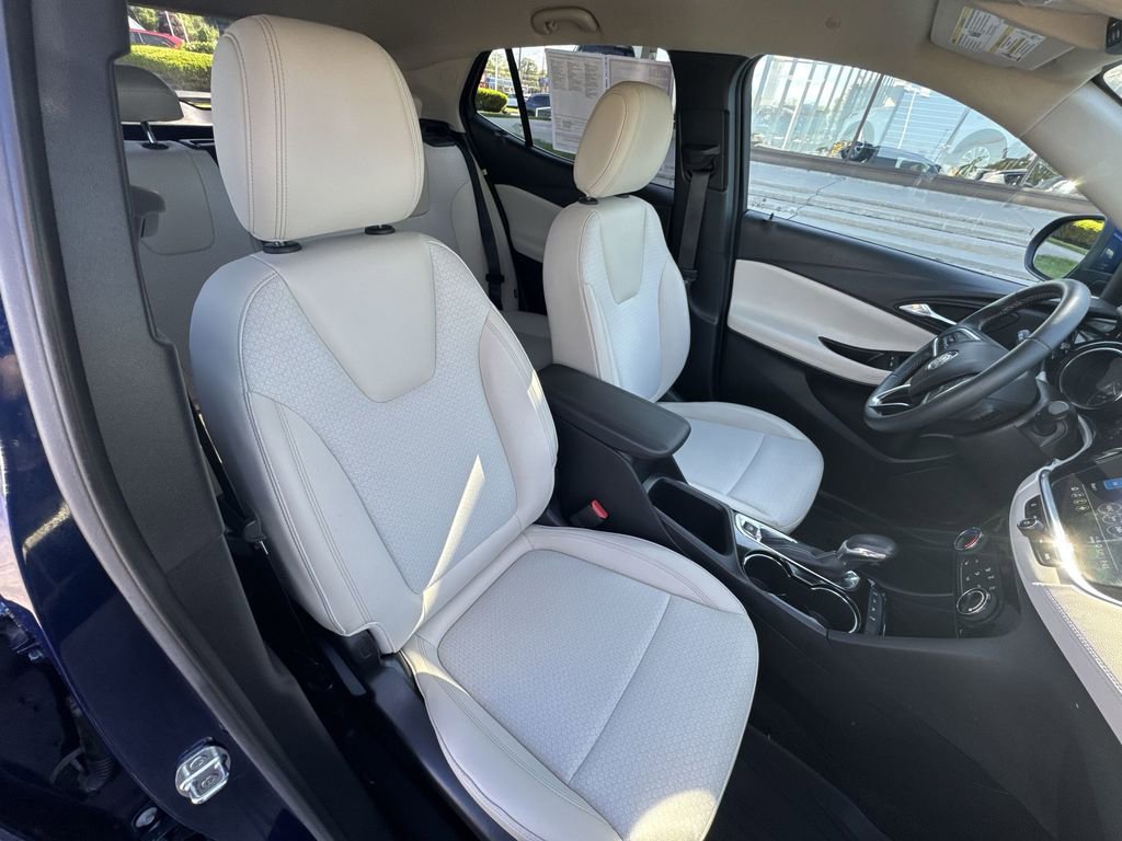 Used 2023 Buick Encore GX Preferred w/ Cold Weather Comfort Package image 25
