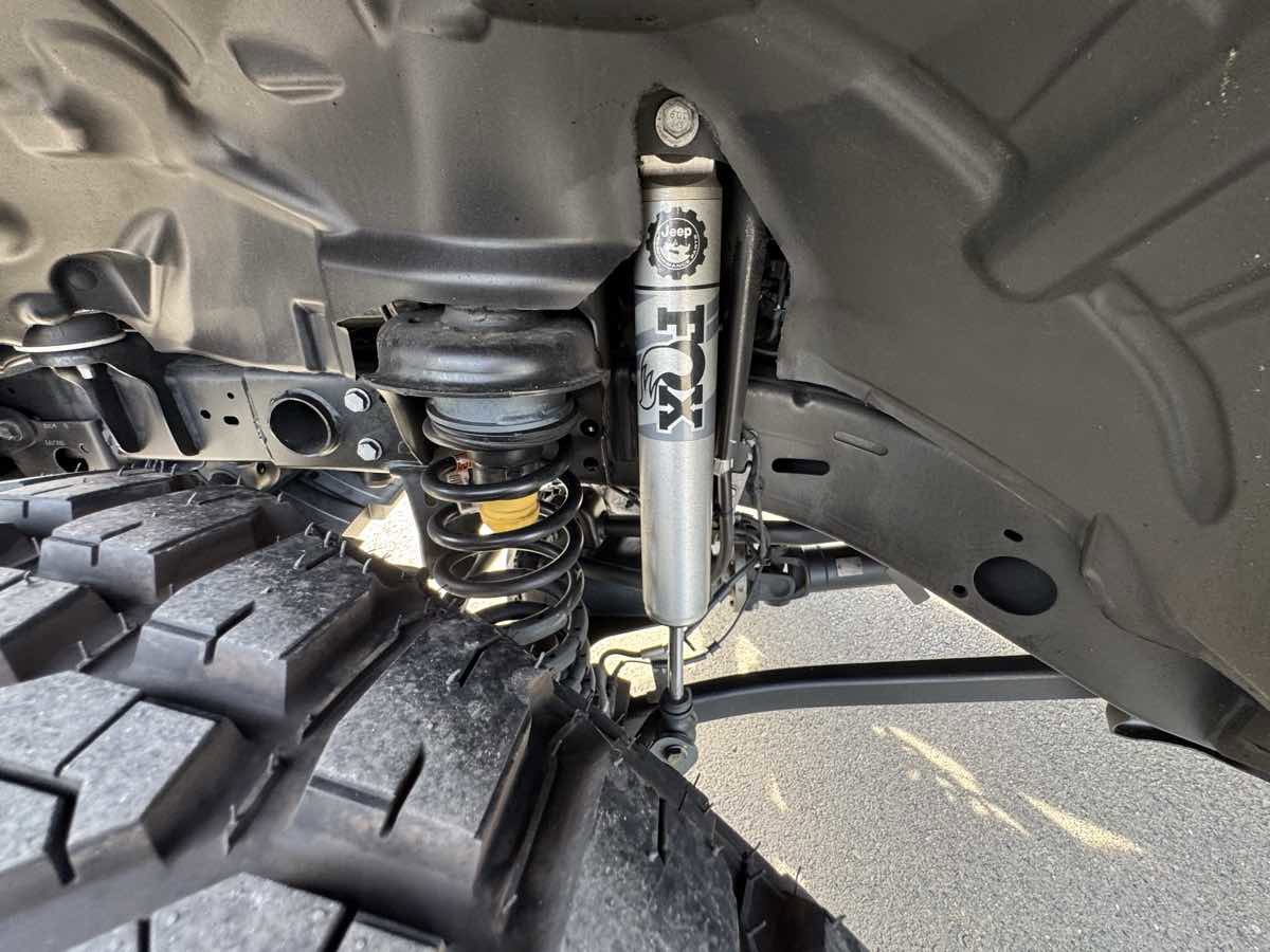 Used 2020 Jeep Gladiator Overland image 36