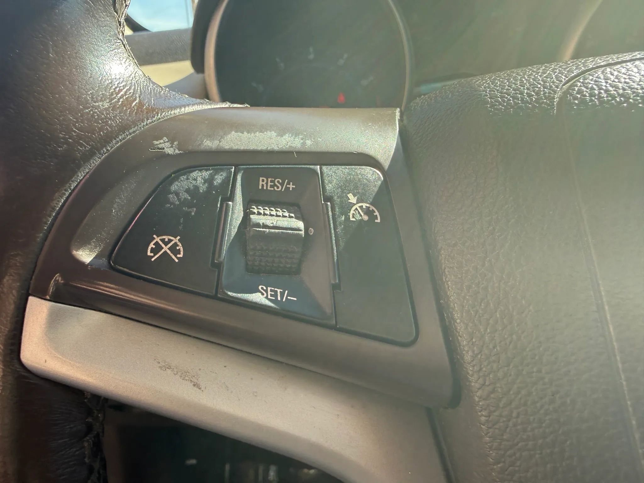 Used 2015 Chevrolet Cruze LT FWD image 7