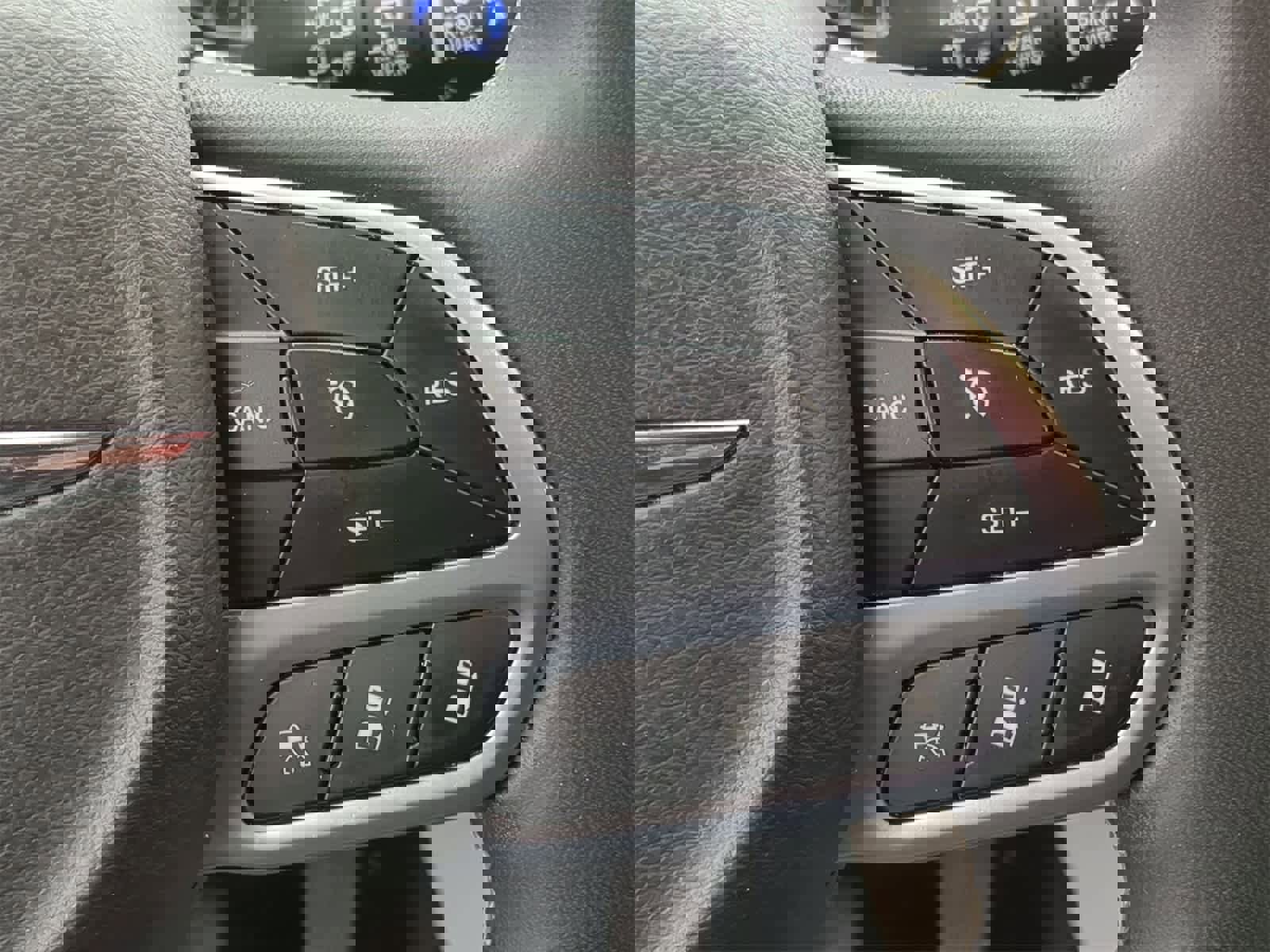 Certified 2023 Chrysler Pacifica Touring-L image 24