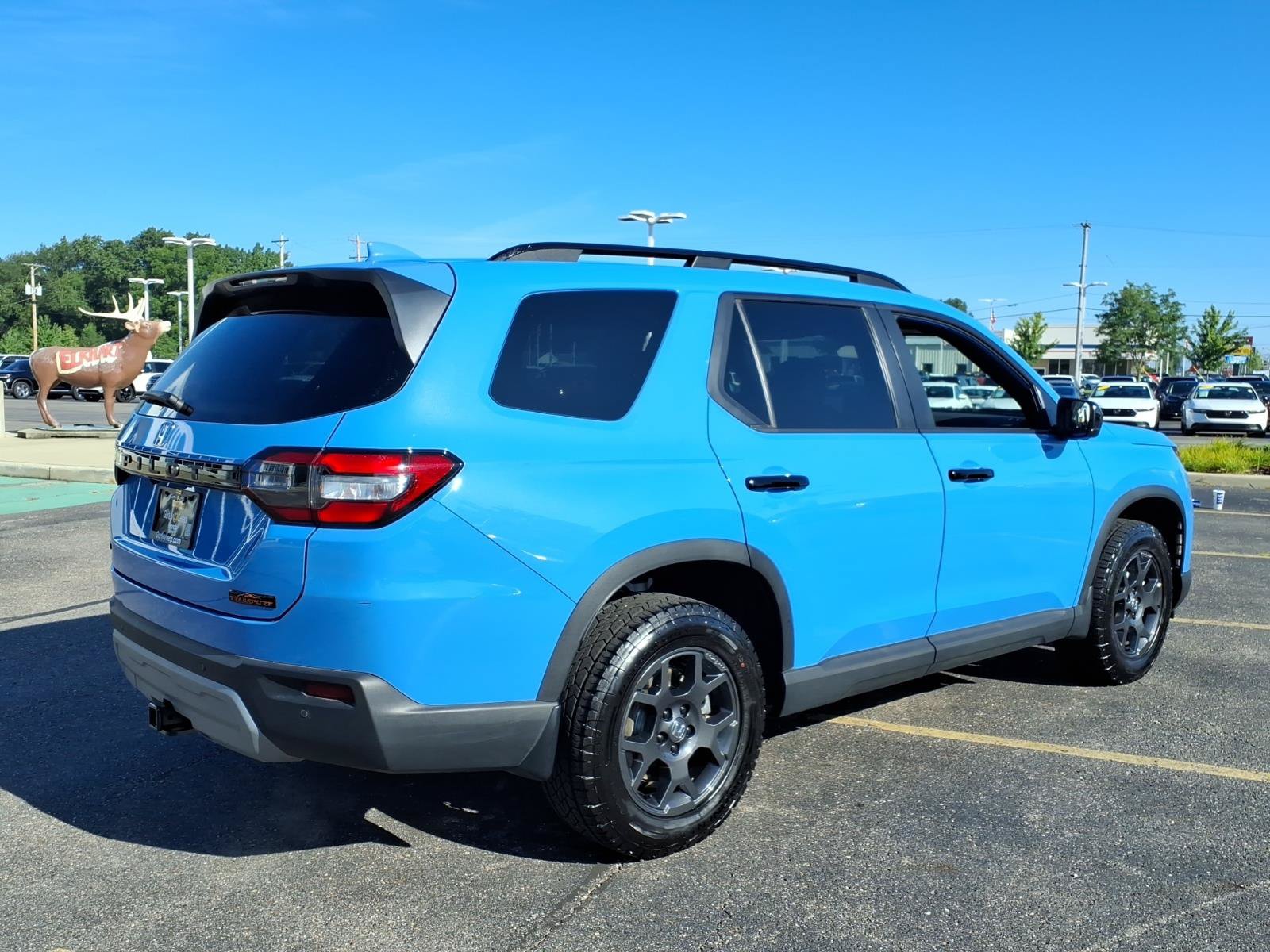 Certified 2024 Honda Pilot TrailSport image 12