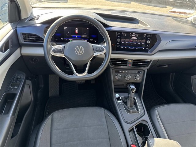 Certified 2022 Volkswagen Taos SE image 9