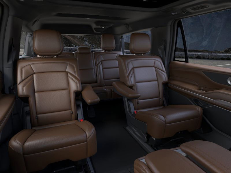 New 2025 Lincoln Navigator L Reserve image 11