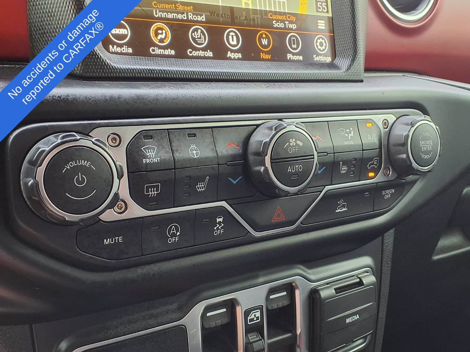 Used 2023 Jeep Wrangler Unlimited Rubicon w/ Cold Weather Group AWD/4WD image 27