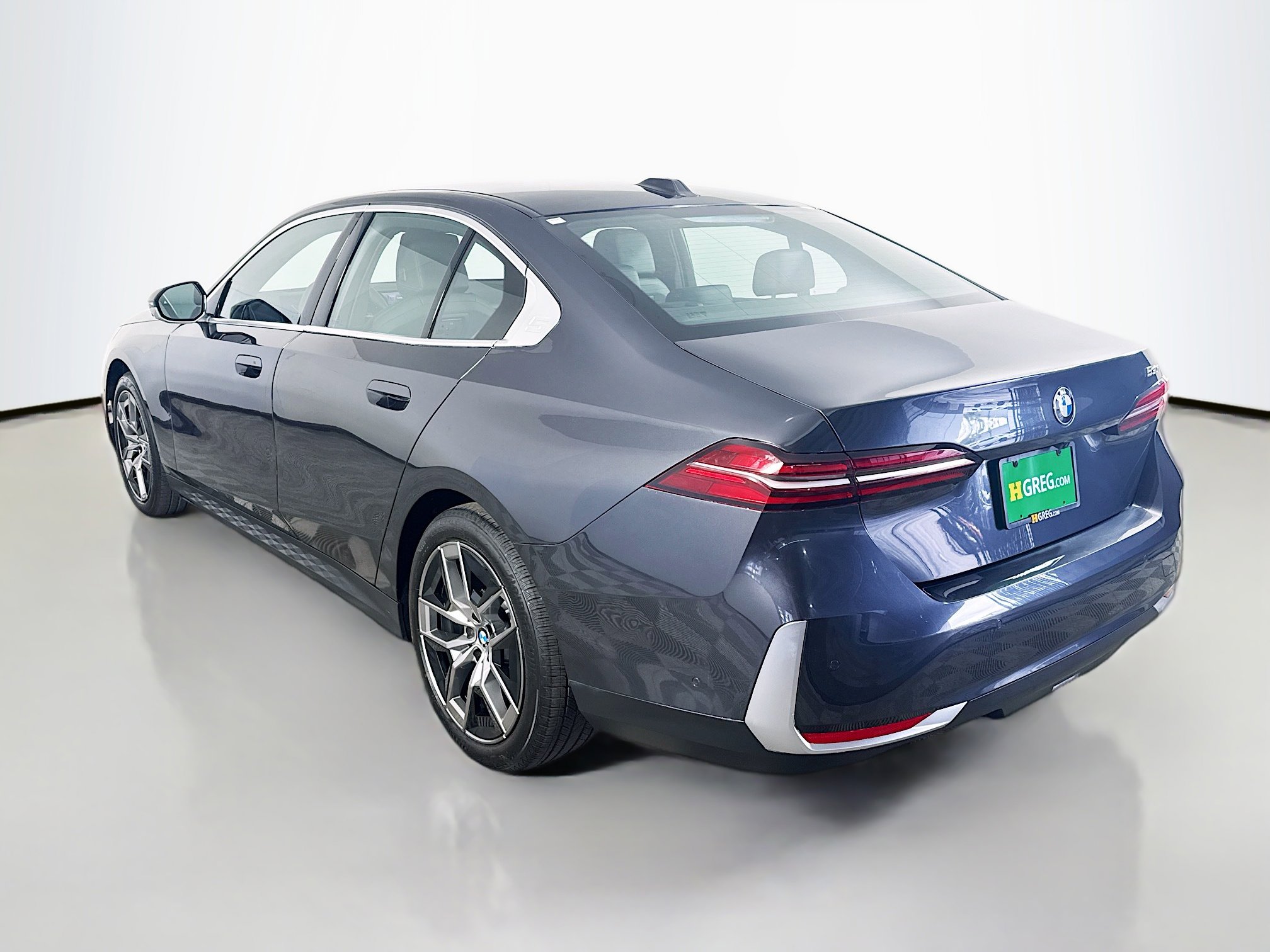 Used 2026 BMW 530i image 7