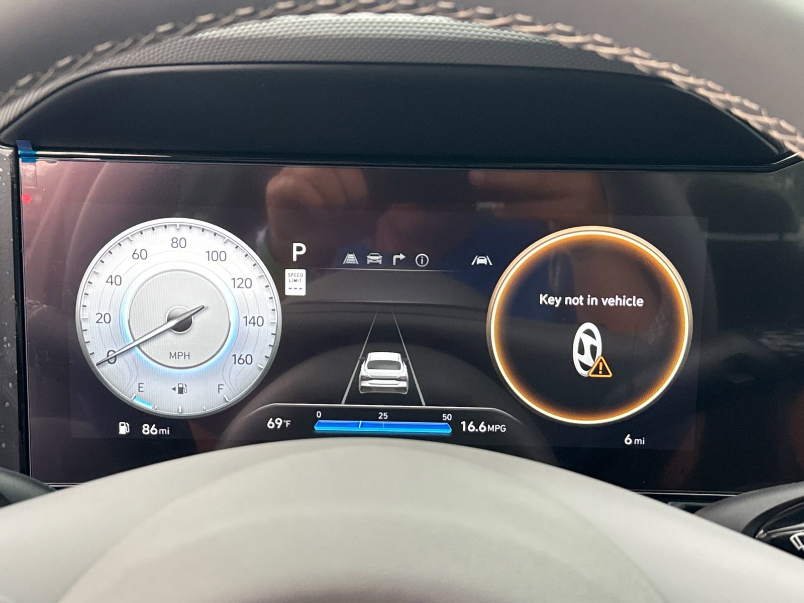 Certified 2025 Hyundai Elantra SEL image 28