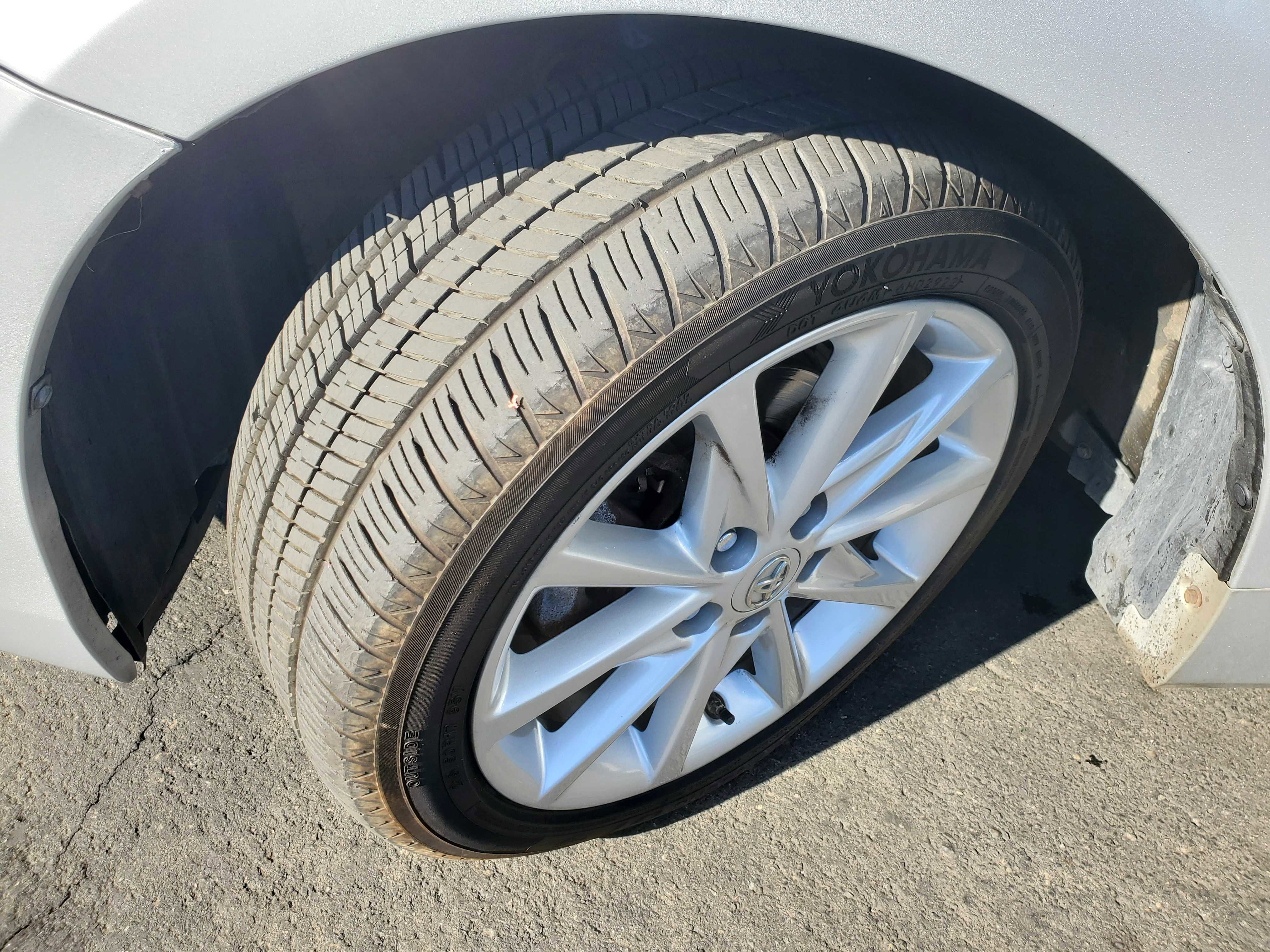 Used 2012 Toyota Prius V Five FWD image 25