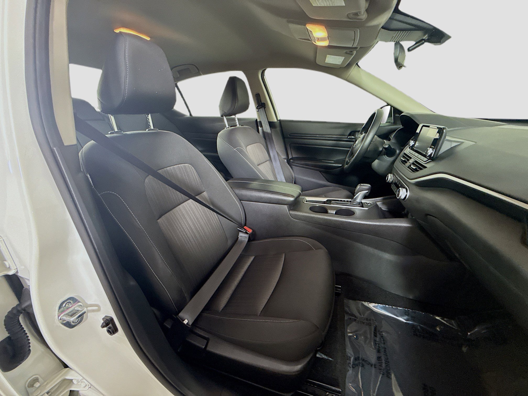 Used 2024 Nissan Altima 2.5 S image 29