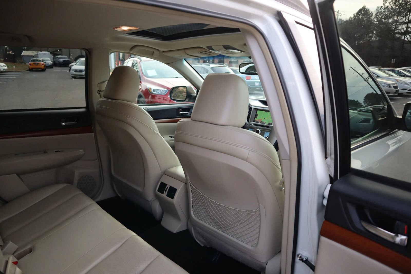 Used 2014 Subaru Outback 2.5i Limited AWD/4WD image 18