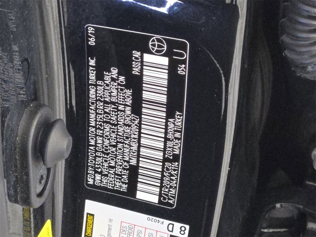 Used 2019 Toyota C-HR LE image 16