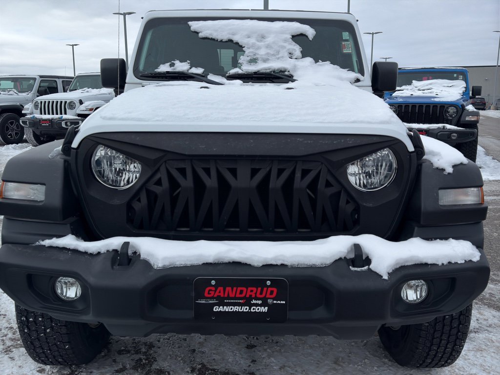 Used 2020 Jeep Gladiator Sport w/ Quick Order Package 24S image 3