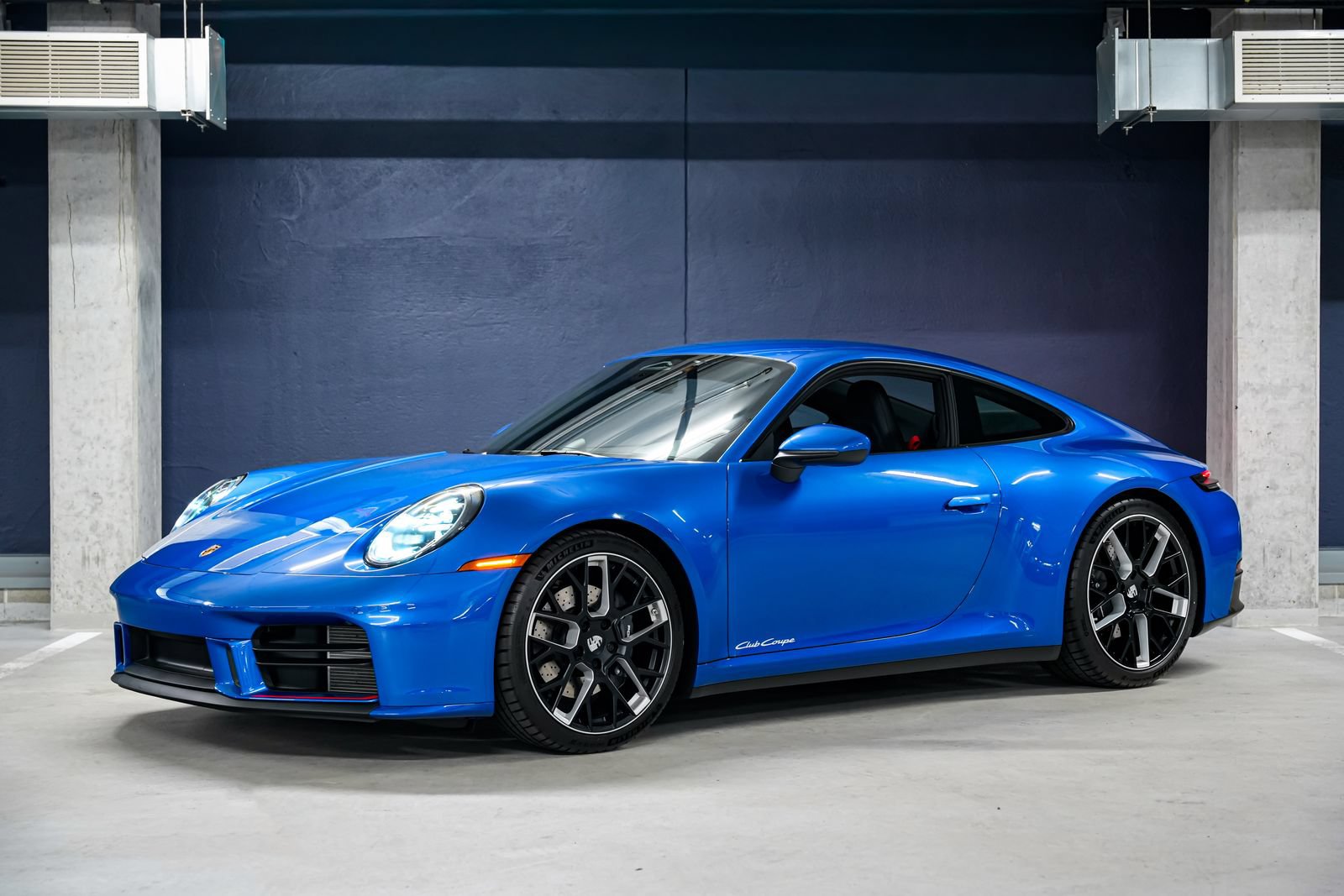 Used 2026 Porsche 911 Carrera T RWD image 7