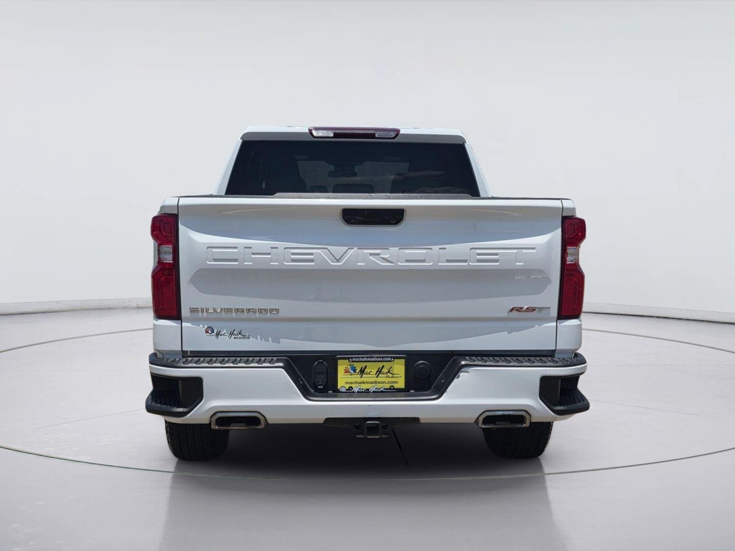 Used 2023 Chevrolet Silverado 1500 RST w/ Z71 Off-Road Package AWD/4WD image 6