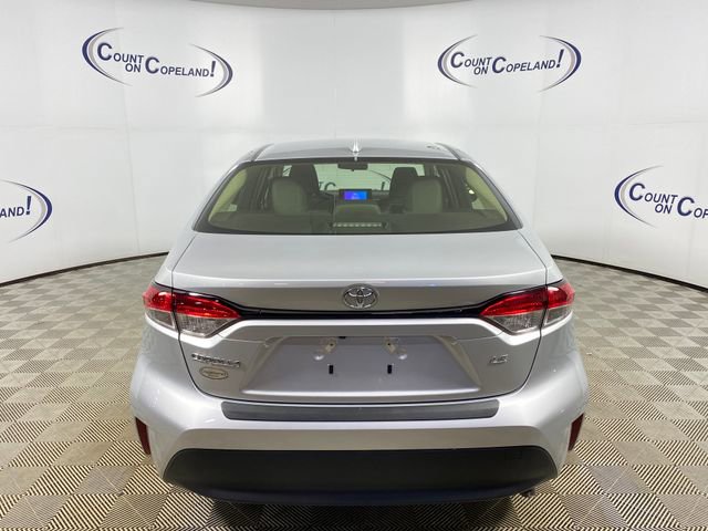 Used 2024 Toyota Corolla LE FWD image 5
